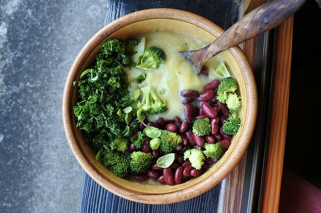 broccoli e zuppa di fagioli
