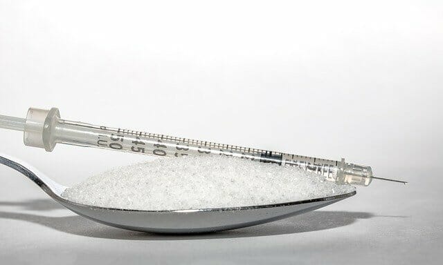 un cucchiaio di zucchero, un'iniezione di insulina
